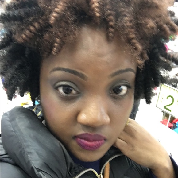 Meet your Posher, Lana - Picture 1 of 1